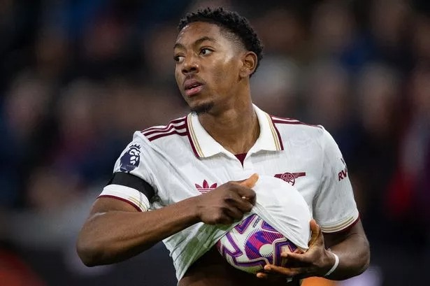 ‘สเคลลี่’ ไม่สนย้ายขอสู้แย่งตำแหน่งปืน