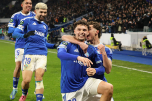 ‘สตราส์บูร์ก’ แซงดับพาเลซ 2-1 ทาบจ่าฝูงคอนเฟอเรนซ์