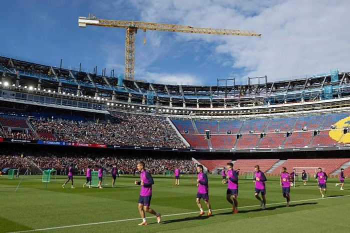 จบการรอคอย! ‘บาร์ซ่า’ เฟิร์มหวนใช้ ‘คัมป์ นู’ ลงแข่ง