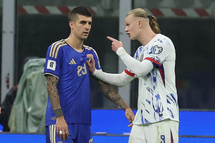 ‘ฮาลันด์’ ขอบคุณ ‘มันชินี่’ จับตูดช่วยปลุกใจ