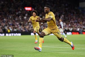 หงส์นั่งไม่ติด! ‘พี่เสือ’ ขอคุย ‘เกฮี’ ย้ายฟรีซัมเมอร์