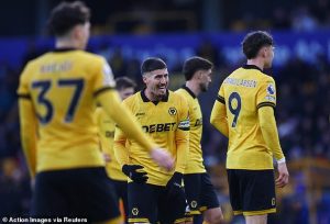 เอาใจช่วย! ‘โดเฮอร์ตี้’ ปลุกวูล์ฟส์พิสูจน์ตนไม่ใช่ ‘พวกขี้ขลาด’