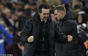 ‘อูไน’ ถ่อมวิลล่าไปเยือนเป็นรองสิงห์