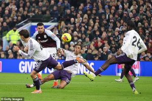 ขวาผ่านตลอด! ‘คีน’ แทคทีม ‘เนฟ’ จัดหนัก ‘ดาโล่ต์,โยโร่’