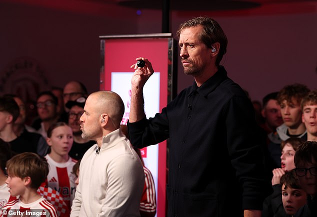 เอฟเอรอบ 3 ตาตั้ง! ผีฉะไบรท์ตัน, ไก่-วิลล่า, หงส์-บาร์นลีย์