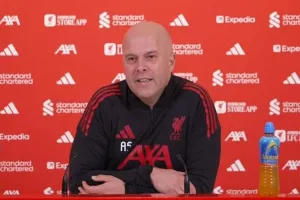 จากแพ้เละ…’สล็อท’ ชมหงส์ก้าวหน้า 2 เกมหลัง