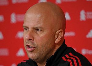 ขึ้นกับรายรับ! ‘สล็อท’ ย้ำหงส์ไม่ได้มีเงินช้อปอันลิมิเต็ด