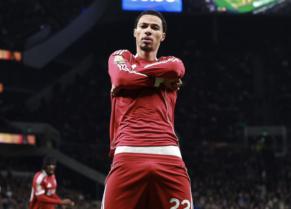 เสี่ยหมูชู ‘เอกิติเก้’ หนึ่งในดีลสุดคุ้มพรีเมียร์ลีกซีซั่นนี้