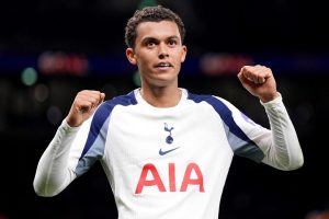 ‘จอห์นสัน’ เตรียมเข้าตรวจร่างกายซบพาเลซ