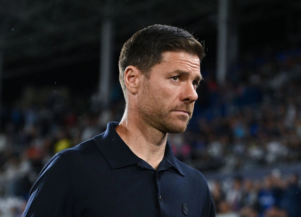 มีแต่สตาร์! เชสก์เห็นใจ ‘คุณชาย’ ต้องคุมห้องแต่งตัวราชัน