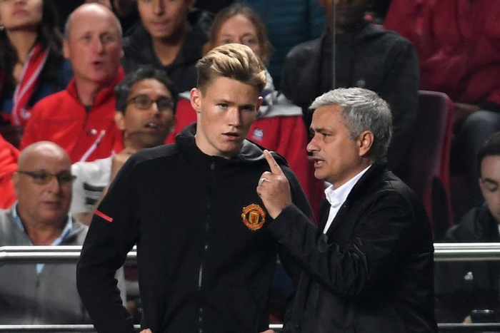 ‘น้ามู’ เผยค้นพบ ‘นิวแม็คโทมิเนย์’ ที่เบนฟิก้า