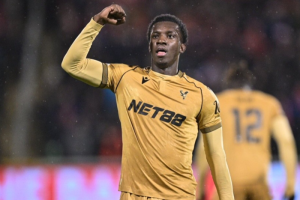 ‘ข้อไก่’ ยิง+จ่าย! ‘พาเลซ’ รัวครึ่งแรกอัดเชลบอร์น 3-0