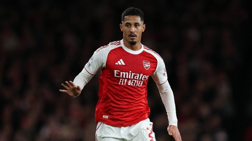 ปืนส่อขาดหลังคู่เจอผึ้ง, สิงห์ไร้ ‘ไคเซโด้’, หงส์ดวลแมวดำ…ปรีวิว พรีเมียร์ลีก