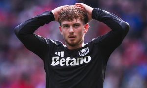 สมิธรับอยากดึง ‘เอลเลียตต์’ ช่วยงานชาร์ล็อตต์