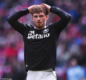 ตัดสินใจไปแล้ว! ‘อูไน’ เฟิร์มเตรียมฉีกสัญญายืม ‘เอลเลียตต์’