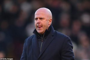 ดวลได้หมด!  ‘สล็อท’ มั่นใจหงส์คว่ำทีมใหญ่โชว์มาแล้ว