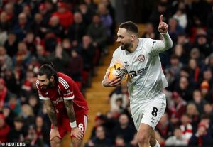 เจอทีมใหญ่คงไม่ทำ! โค้ชบาร์นสลีย์อัด ‘โซโบ’ ไม่ให้เกียรติคู่ต่อสู้