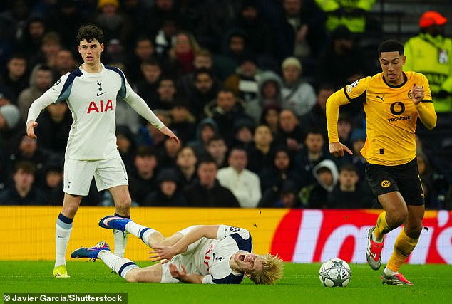 ไก่เฟิร์ม ‘เบิร์กวาลล์’ ผ่าข้อเท้าฉลุยเริ่มต้นฟื้นฟู