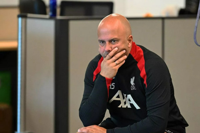 รอคนที่ชั่ย! ‘สล็อท’ ย้ำจุดยืนหงส์ไม่แพนิคบาย