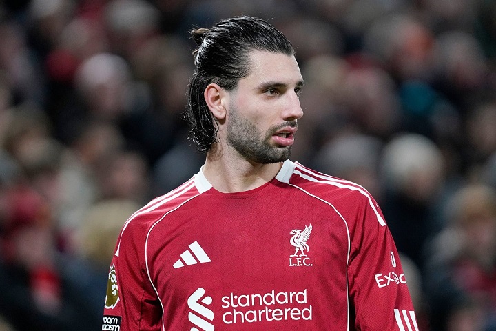 ‘โซบอสซ์ไล’ เผยถกสัญญาใหม่ ‘หงส์’ แต่ยังไม่ตัดสินใจ