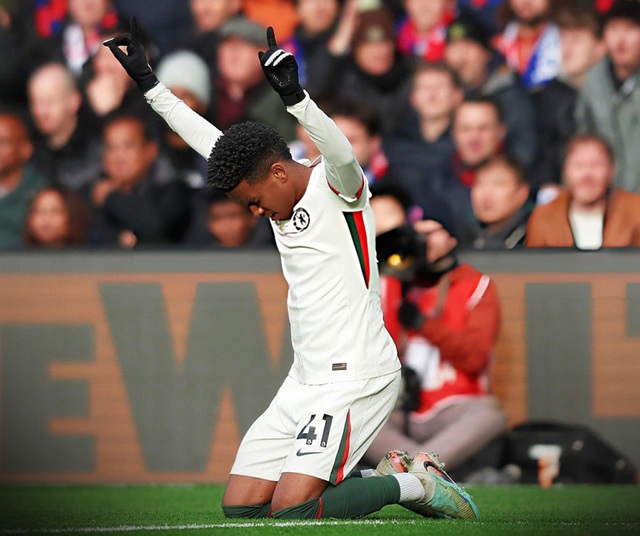 โรซิเนียร์ชม…เอสเตเวา – ให้เครดิตทั้งทีม