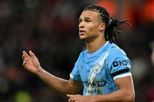 เรือขวางทางบาร์ซ่าขอยืม ‘อาเก้’