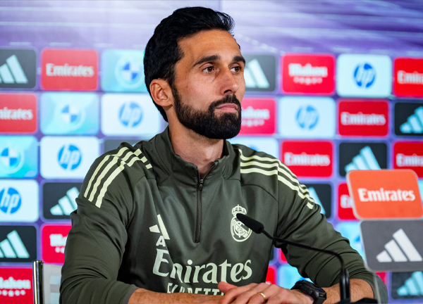 ไม่ลอกสไตล์น้ามู! ‘อาร์เบลัว’ ย้ำเดินเส้นทางโค้ชแบบตัวเอง