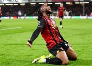 ห๊ะ?! สุดหล่อเชื่อหงส์ยังมีโอกาสปาดคว้า ‘เซเมนโย่’