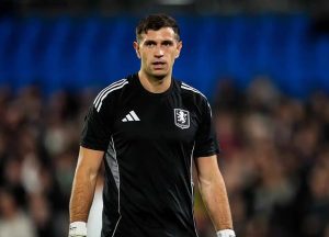 ทายาทซอมเมอร์! งูติดต่อเอเยนต์ ‘ดิบู’ สนดึงเฝ้าเสา