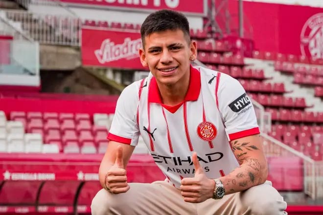 เรือส่ง ‘เอเชเบร์รี่’ เก็บเวลจิโรน่าจนจบซีซั่น