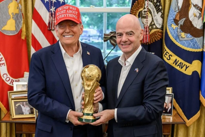 ‘ปธ.ฟีฟ่า’ ยืนยัน ‘ทรัมป์’ มอบถ้วยบอลโลก