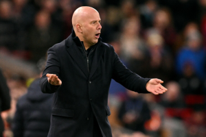 ‘สล็อท’ หงุดหงิด ‘หงส์’ มีพัฒนาการแต่เก็บผลไม่ได้