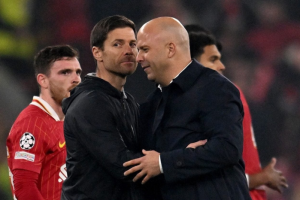 ‘สล็อท’ หยอก ‘คุณชาย’ โทรบอกรอเข้าคุมหงส์